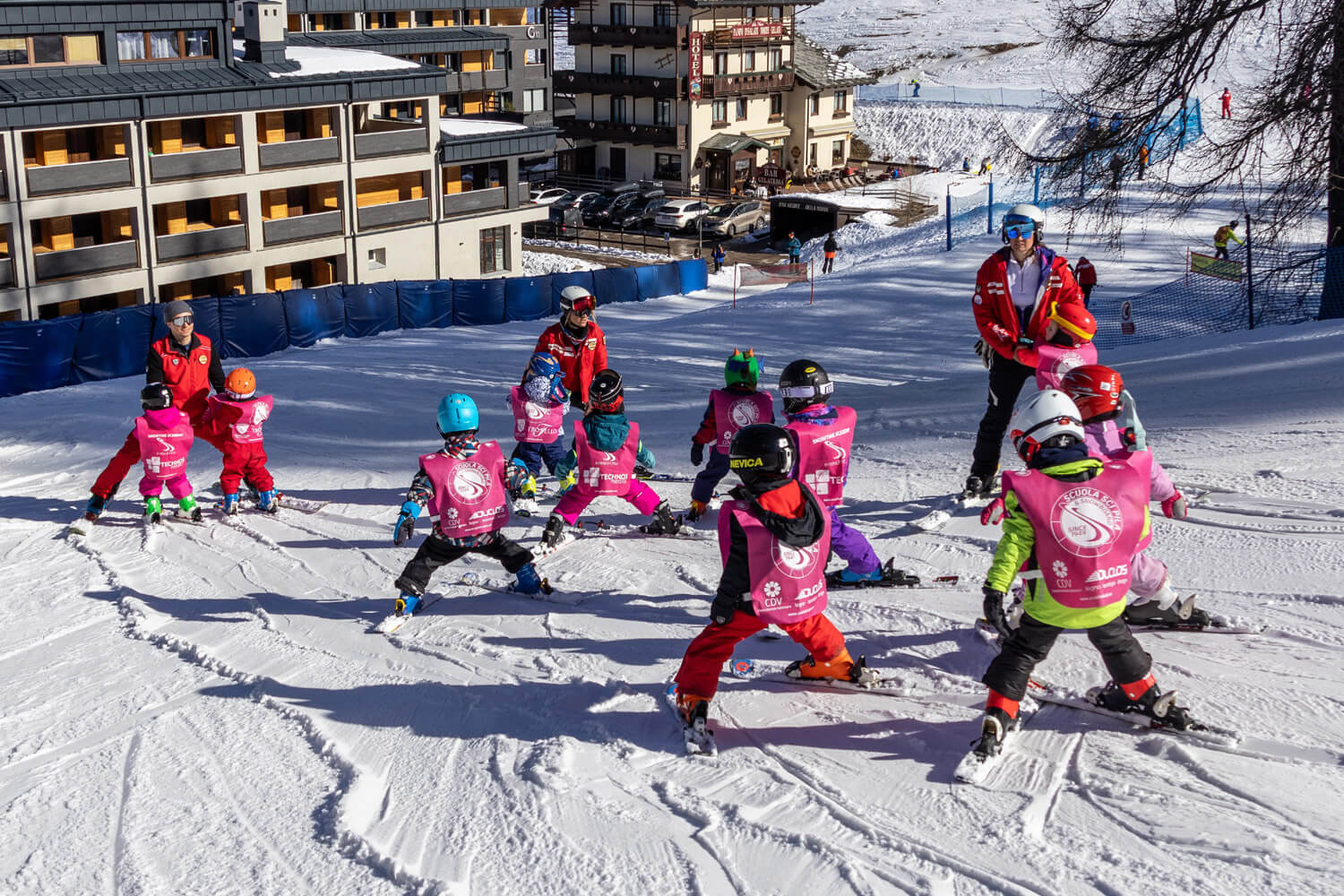 Skiing in group